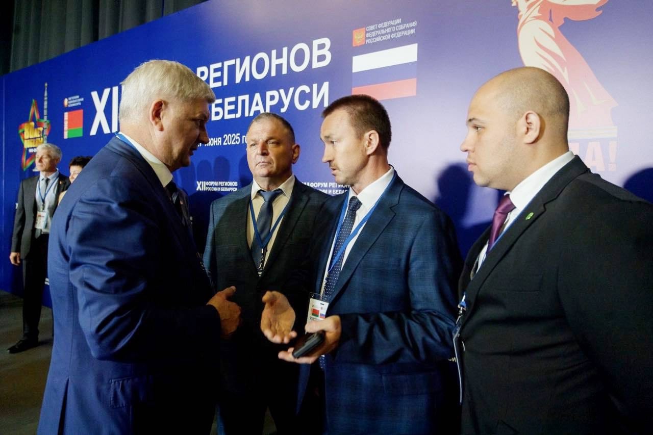 Глава района Юрий Матузов принял участие в пленарном заседании XII Форума регионов России и Беларуси в Нижнем Новгороде.