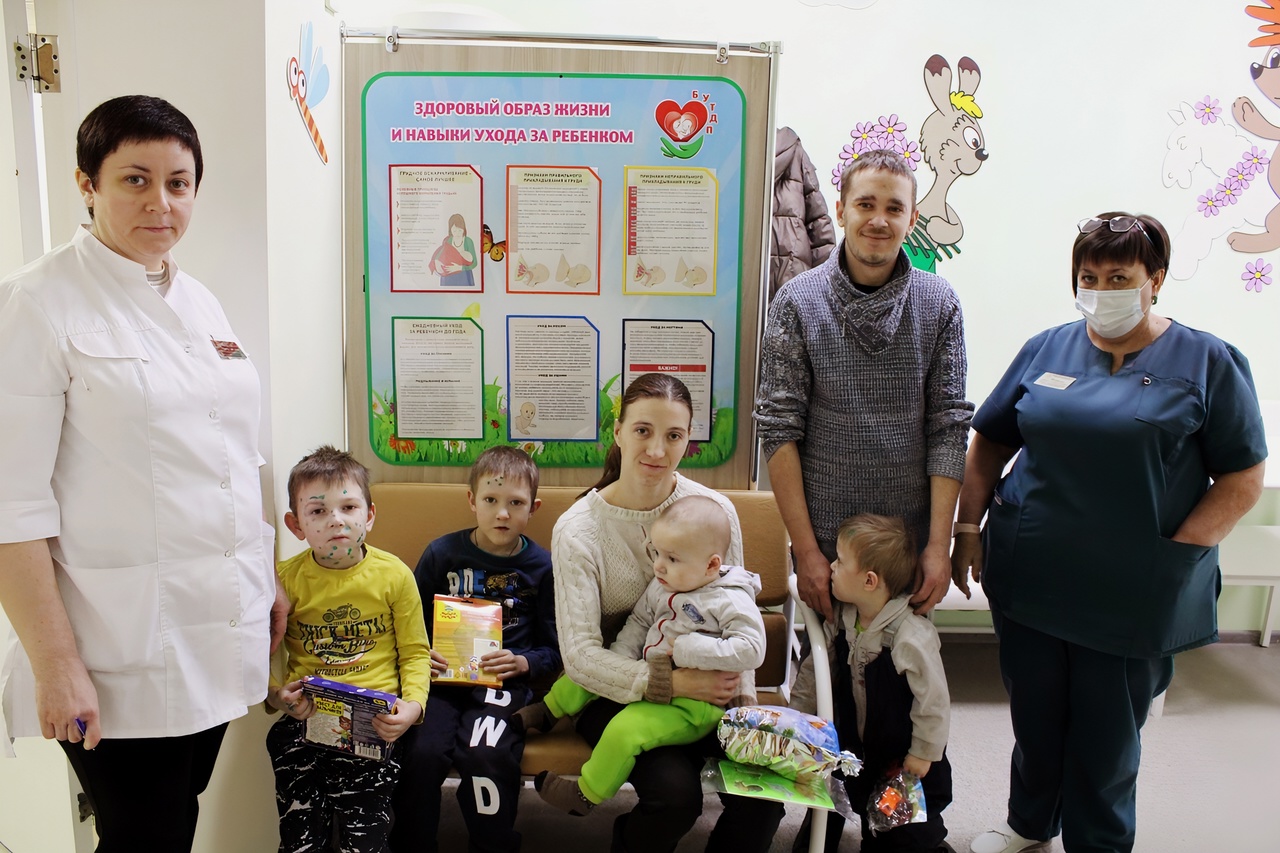 В Бутурлиновской районной больнице состоялся ежемесячный «День многодетной семьи».