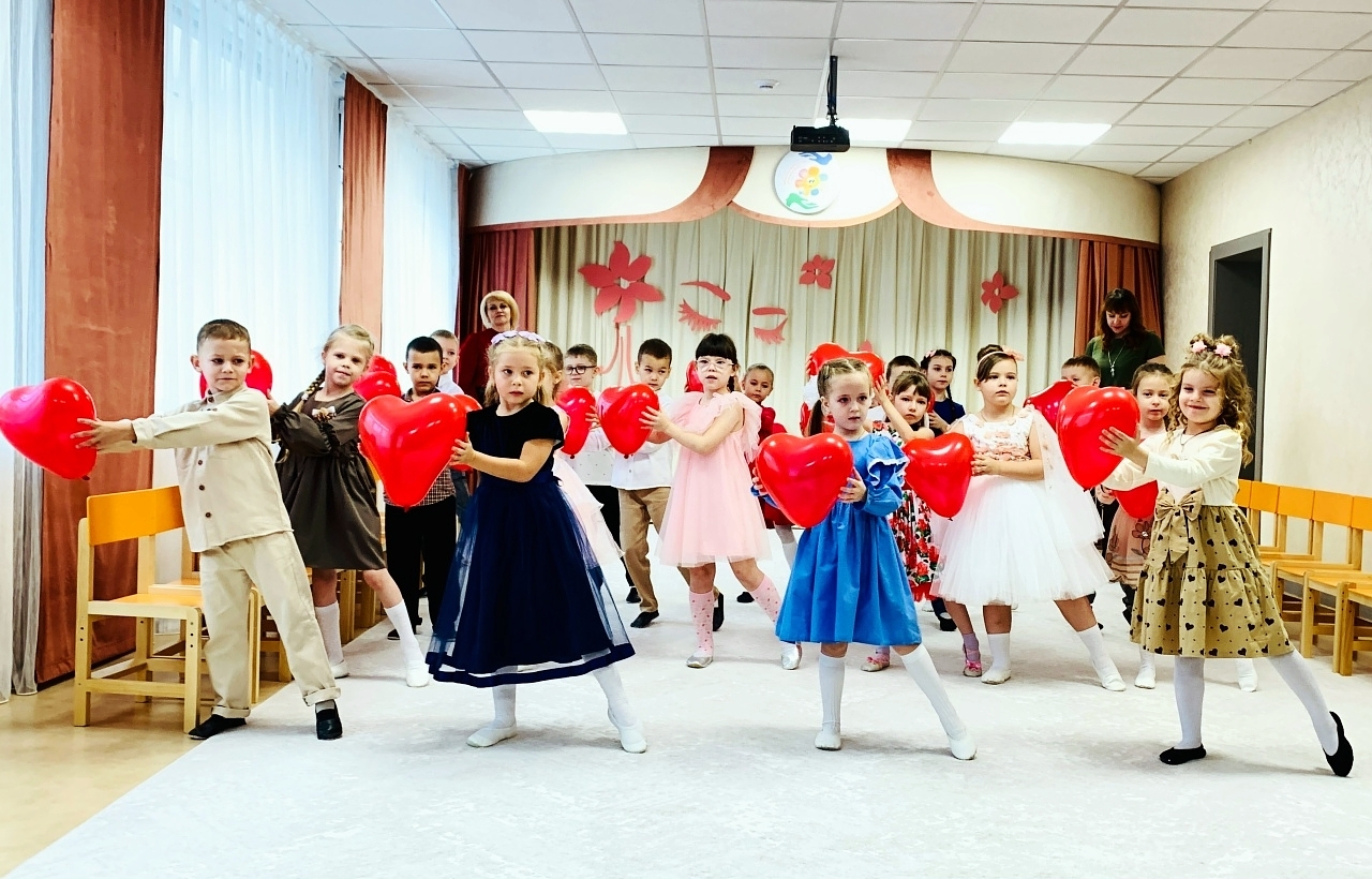 В преддверии Дня матери в Бутурлиновском районе проходит серия праздничных мероприятий.