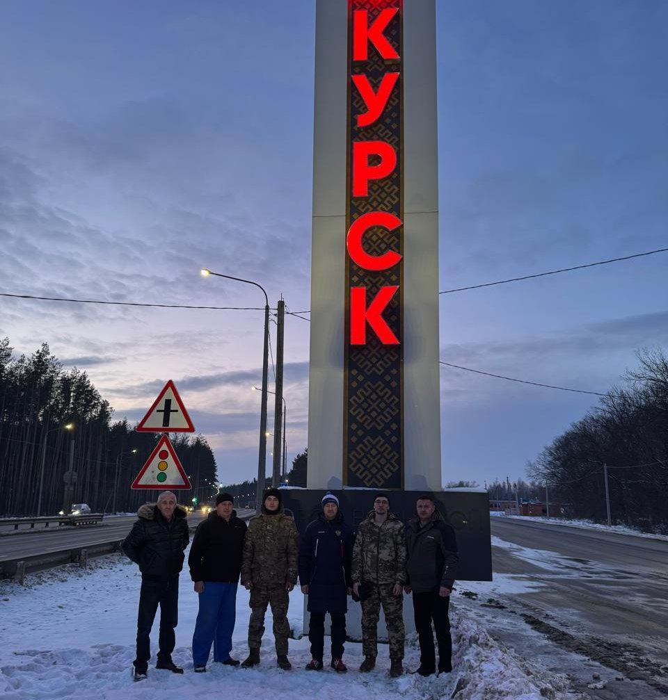 Доставили гуманитарную помощь для военнослужащих на Курское направление.